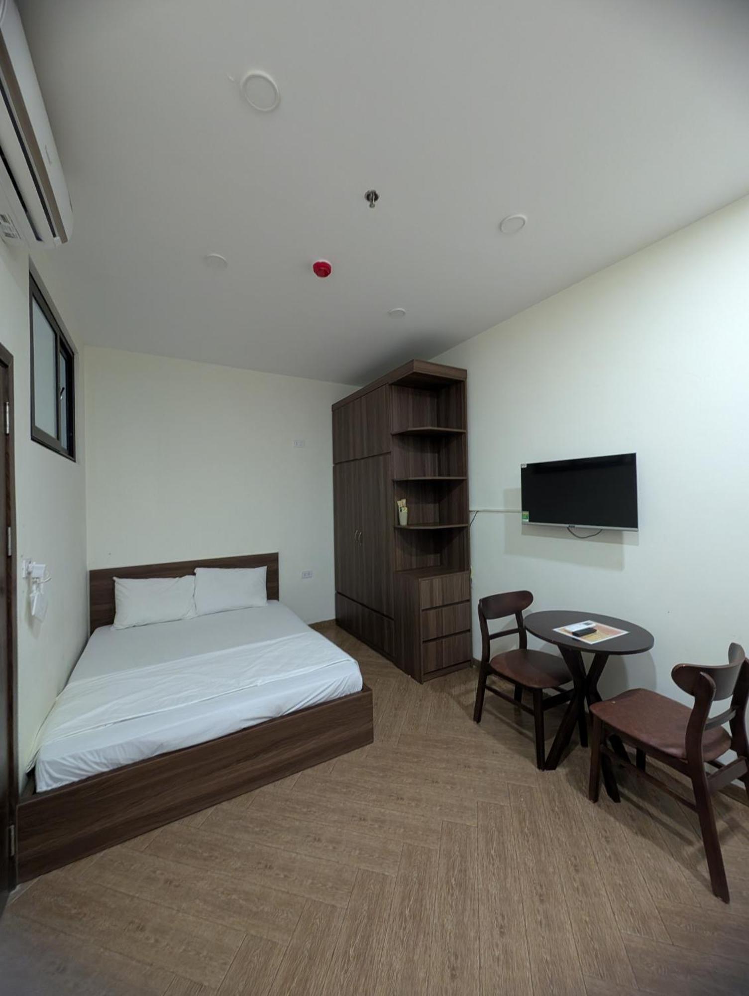 Era Apartment 158 Nguyen Khanh Toan Hanoi Exteriör bild