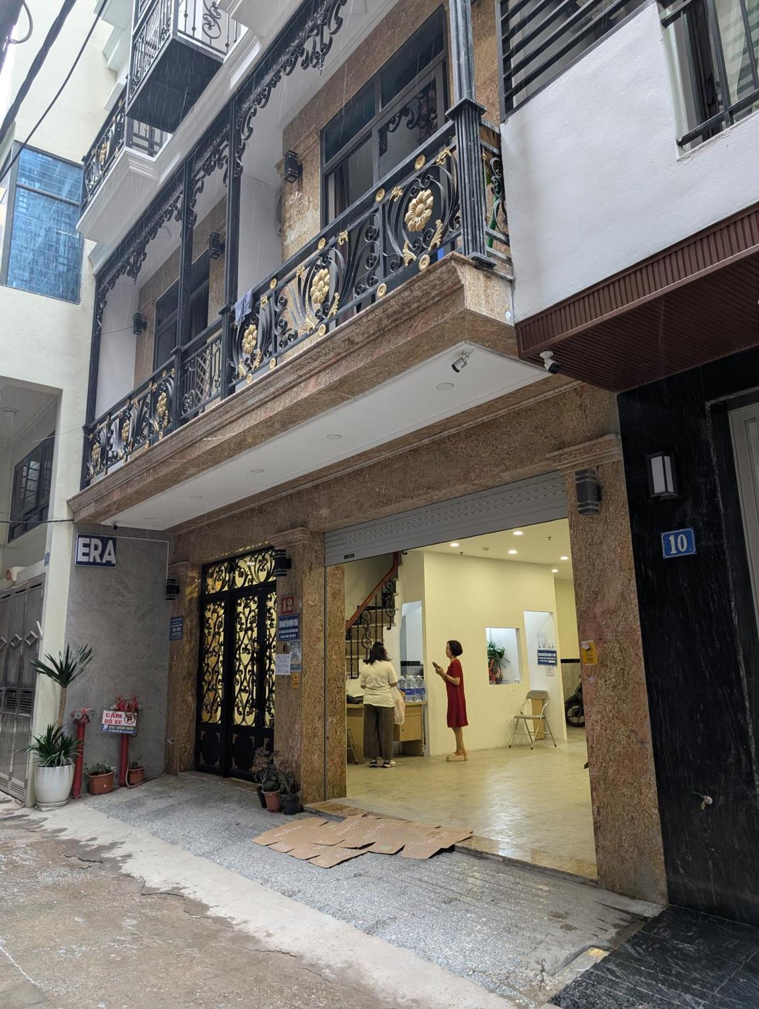 Era Apartment 158 Nguyen Khanh Toan Hanoi Exteriör bild