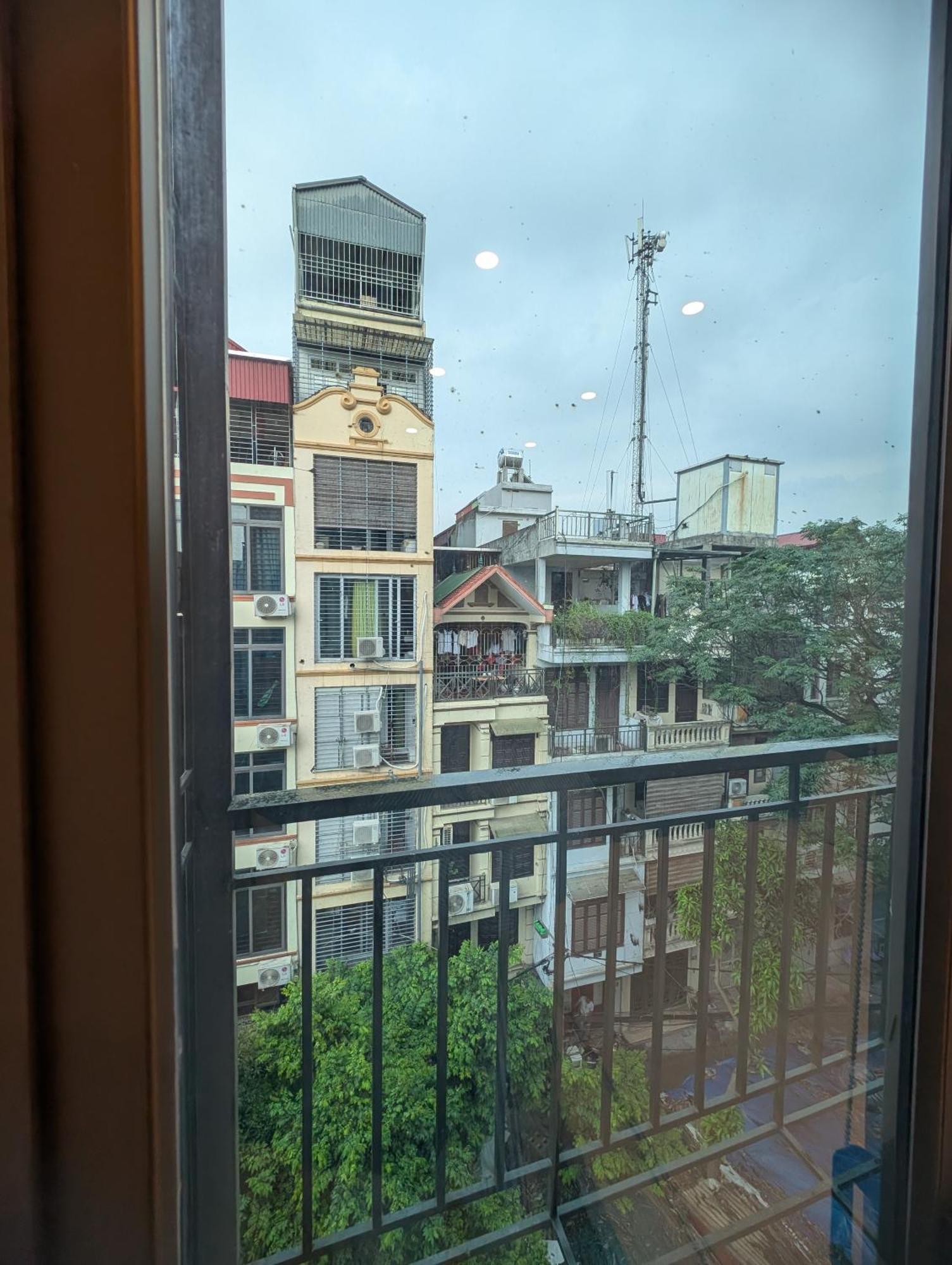 Era Apartment 158 Nguyen Khanh Toan Hanoi Exteriör bild