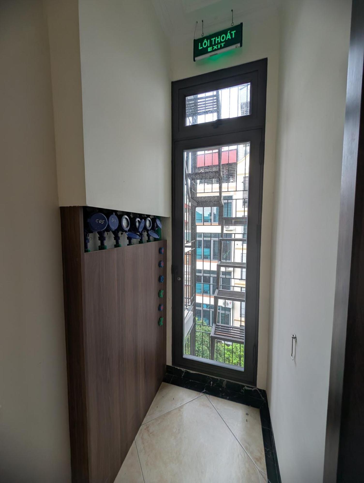 Era Apartment 158 Nguyen Khanh Toan Hanoi Exteriör bild